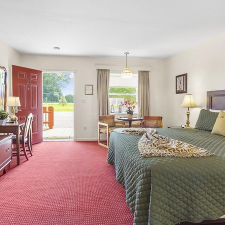 Blue Spruce Inn & Suites Valatie Eksteriør bilde